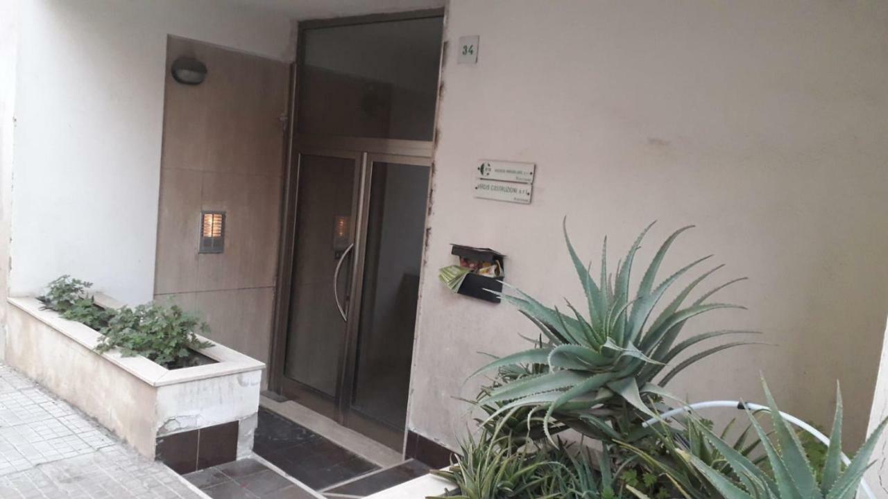 Apartmán Casa Teatro Sassari Exteriér fotografie